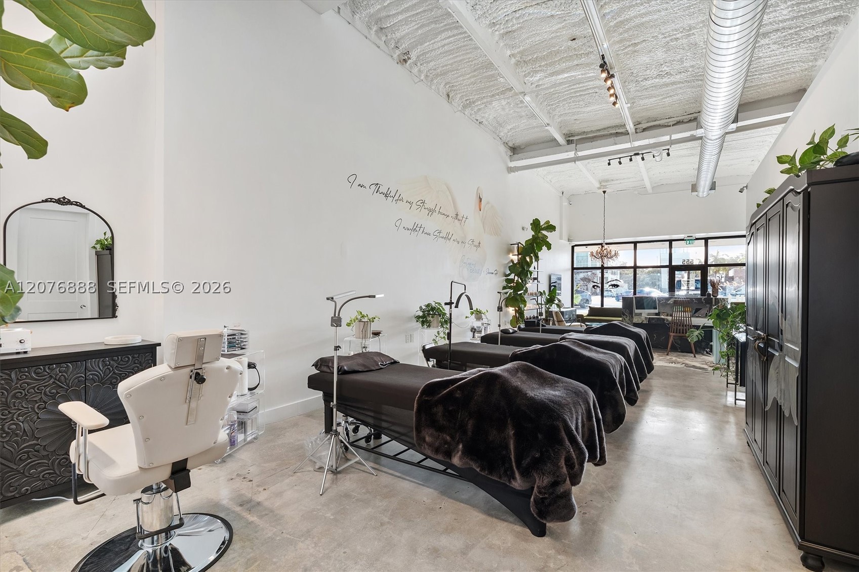 A12076888 Property Photo 11