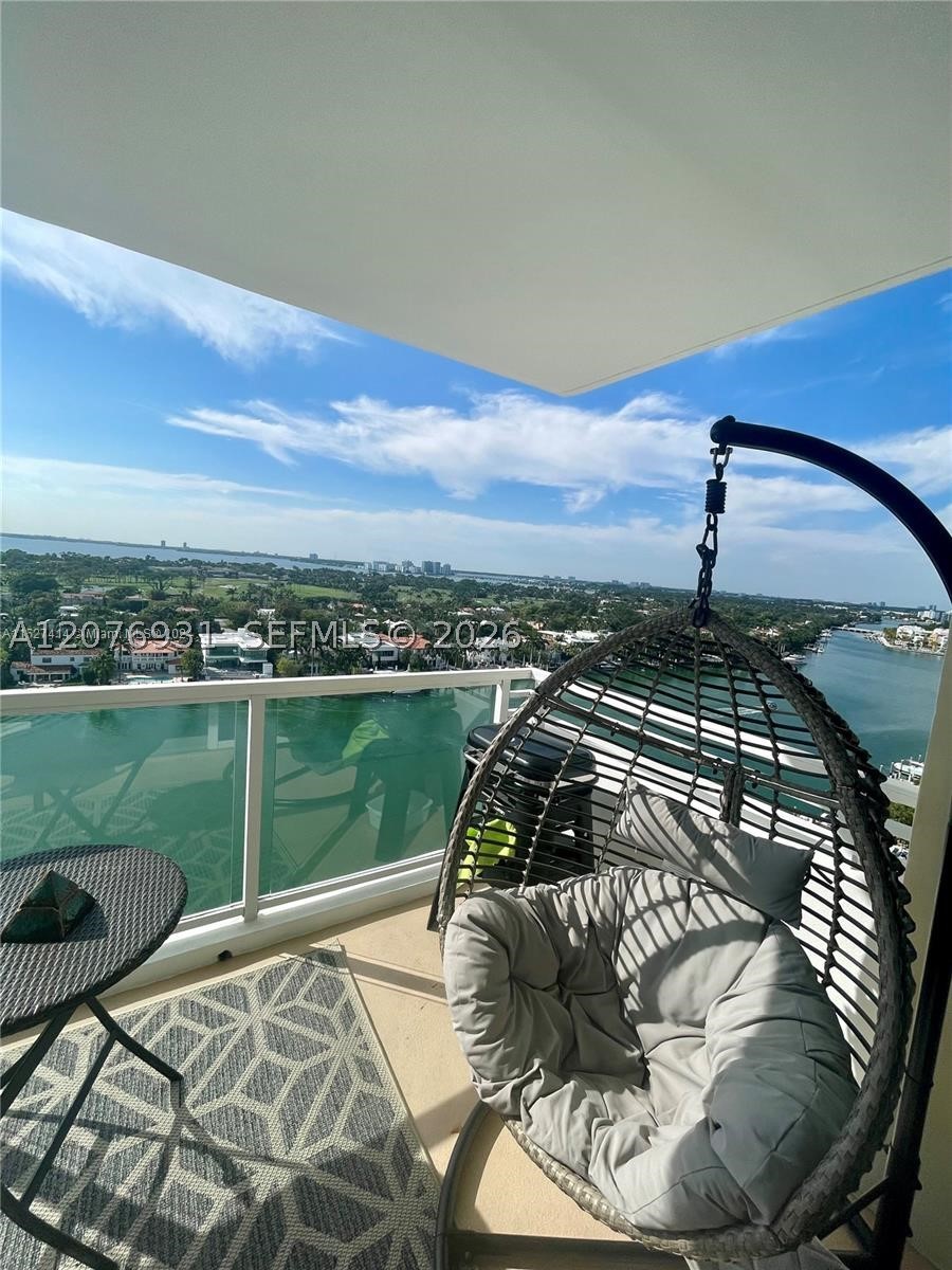 5600 Collins Ave 16P Property Photo 1