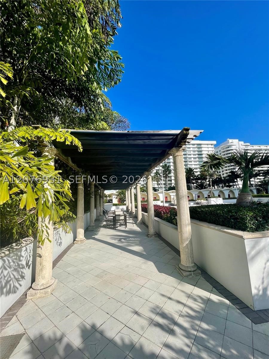 5600 Collins Ave 16p Property Photo 13