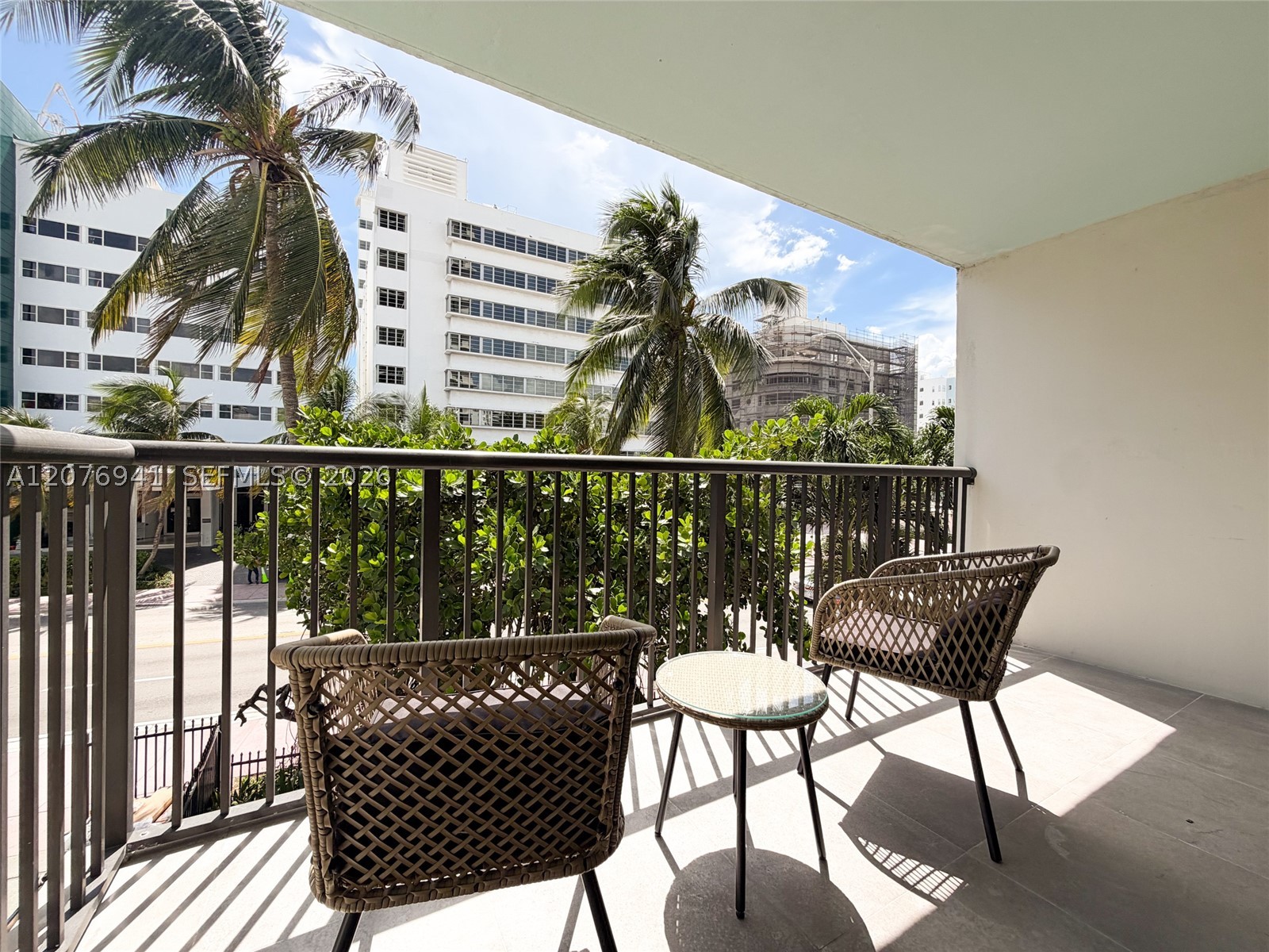 1800 Collins Ave 3h Property Photo 4