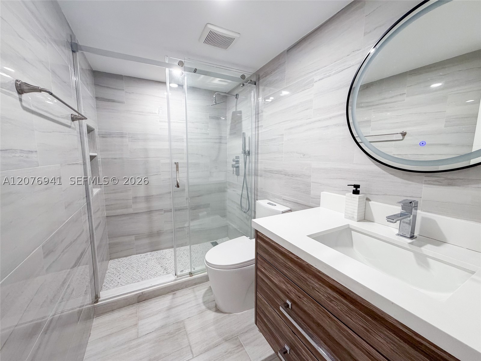 1800 Collins Ave 3h Property Photo 12