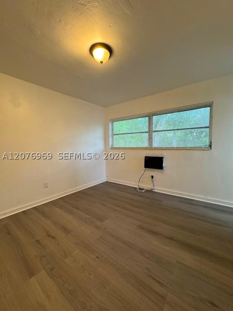 17031 Ne 21st Ave 16 Property Photo 7