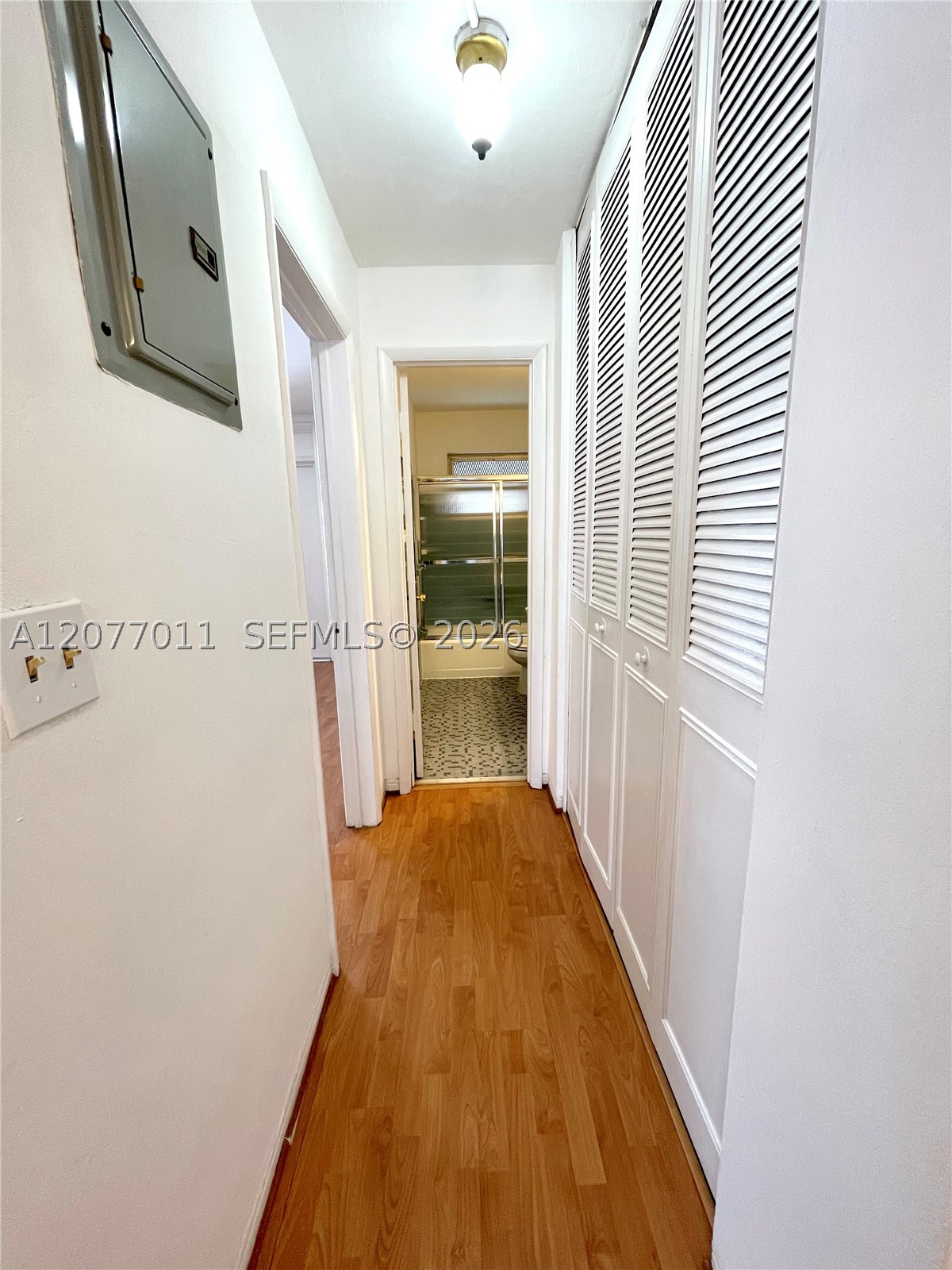 441 Collins Ave 30 Property Photo 7