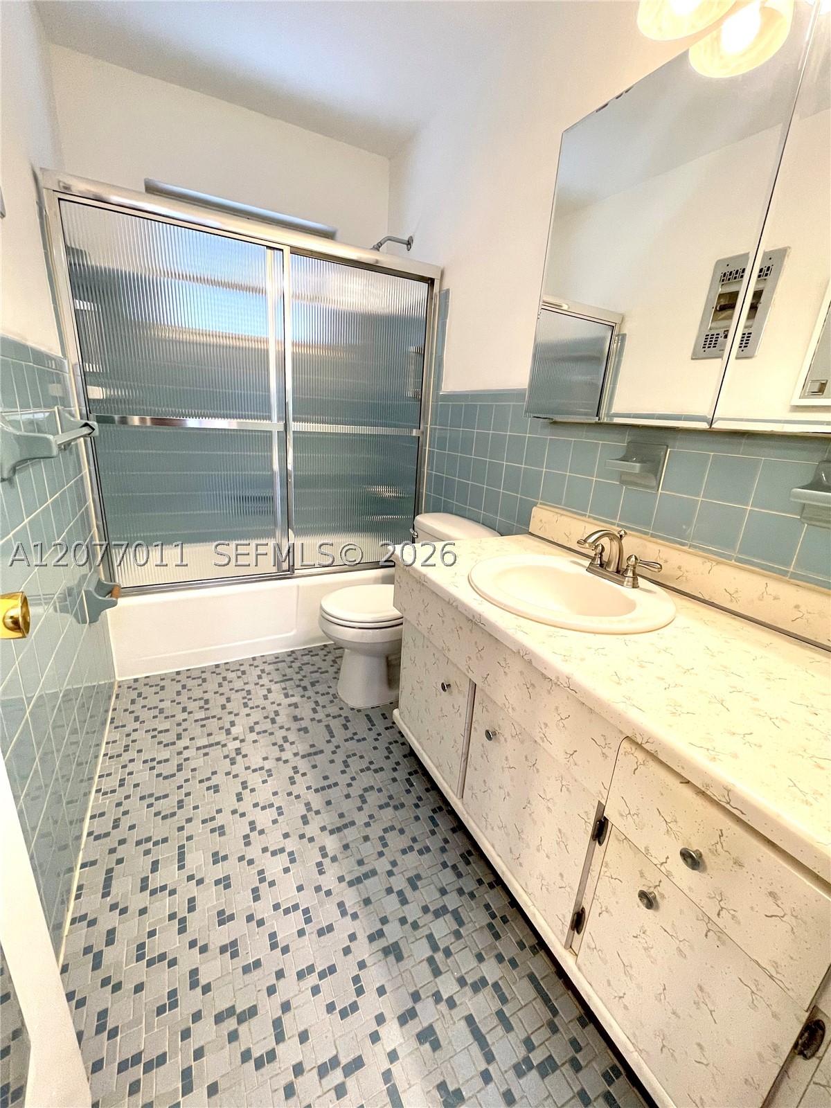 441 Collins Ave 30 Property Photo 10