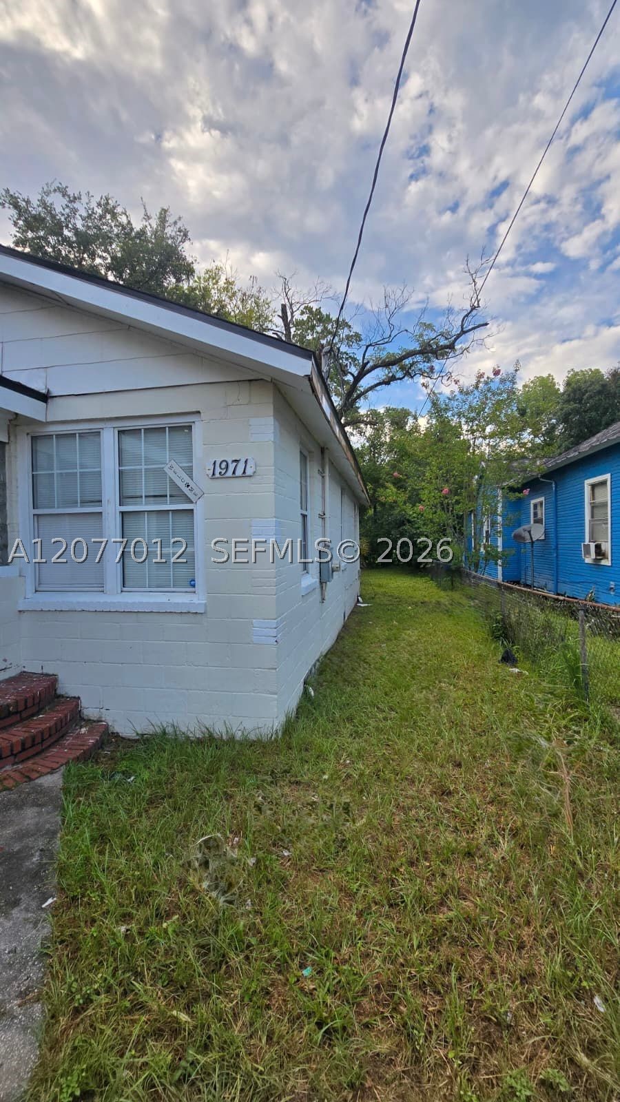 1971 Ella Property Photo 1