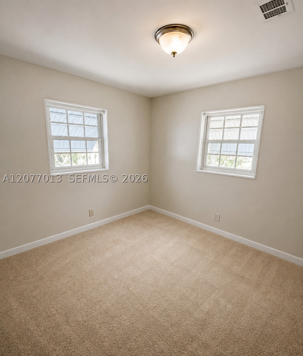 441 Sw 10th Ter 0 Property Photo 8