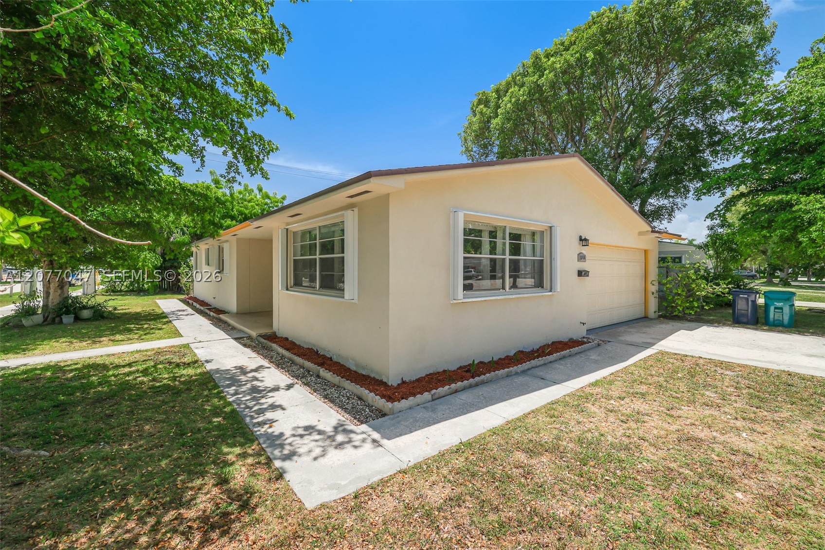 9354 Caribbean Blvd Property Photo 3