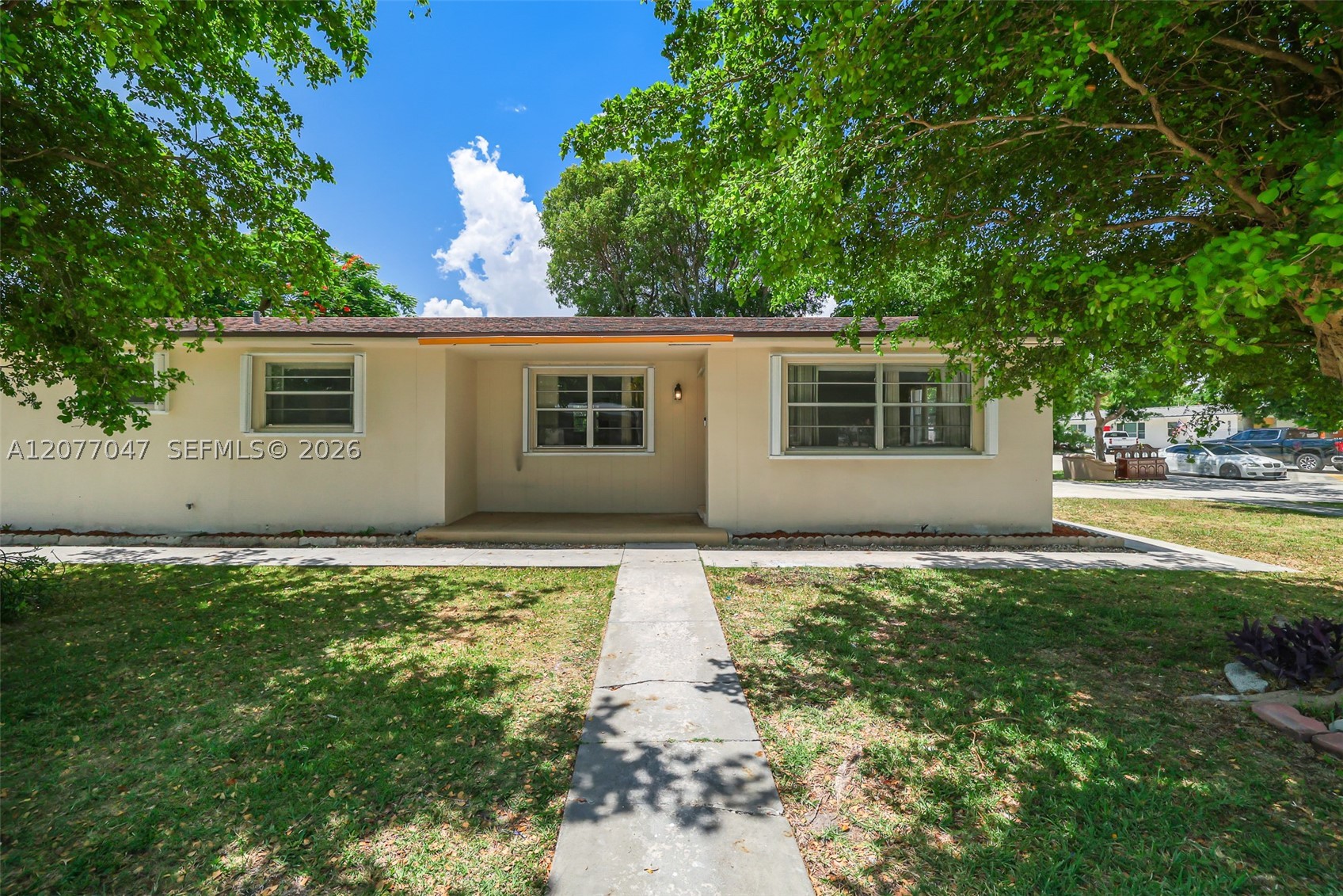 9354 Caribbean Blvd Property Photo 4