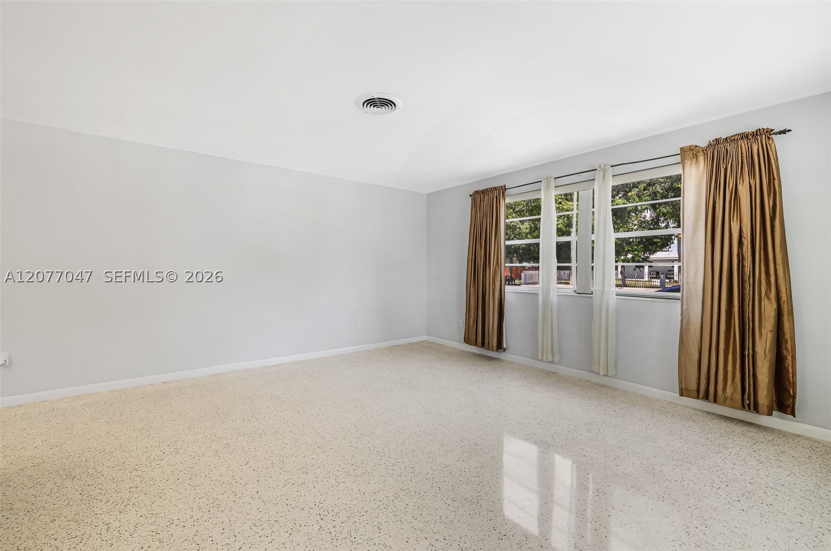 9354 Caribbean Blvd Property Photo 7