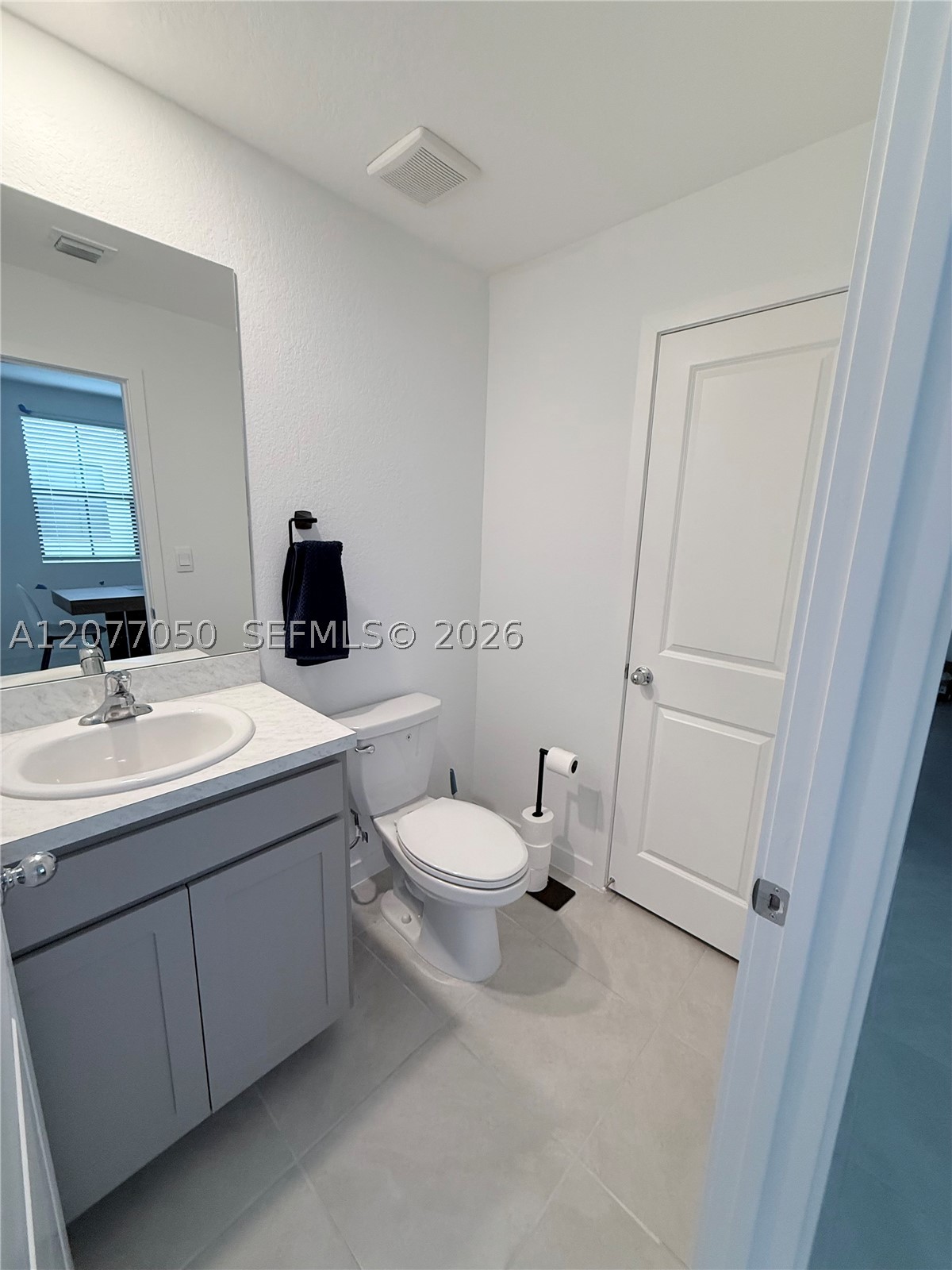 1443 Ne 3rd Ave 1443 Property Photo 12