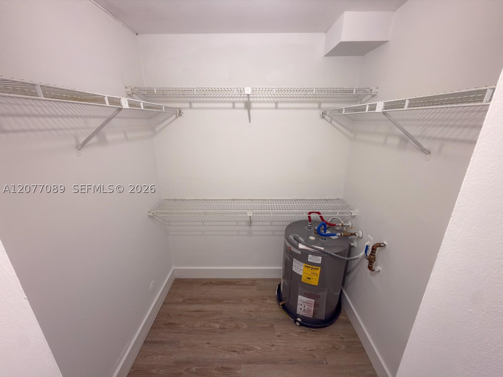 9937 Three Lakes Cir 14d Property Photo 10