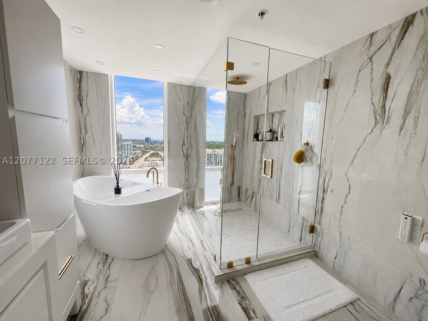 16699 Collins Ave 2907 Property Photo 11