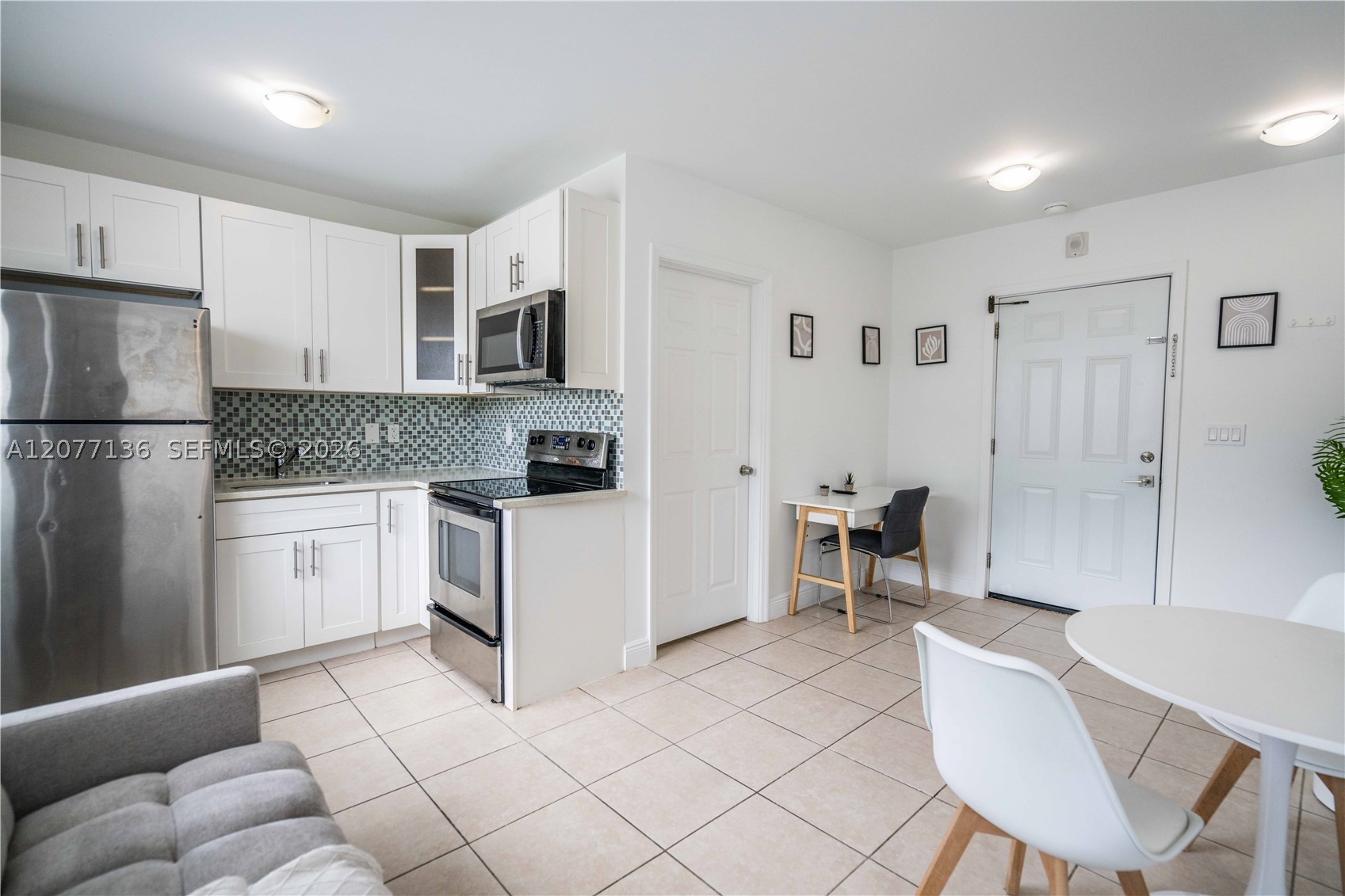 6971 Carlyle Ave 207 Property Photo 4