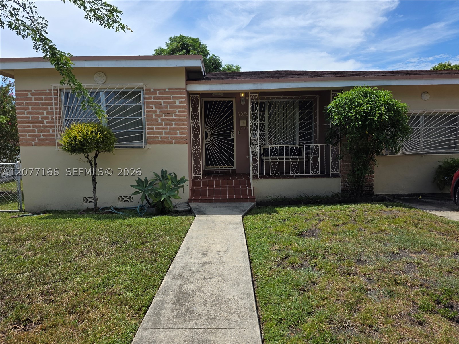 3070 NW 6th St Property Photo 1