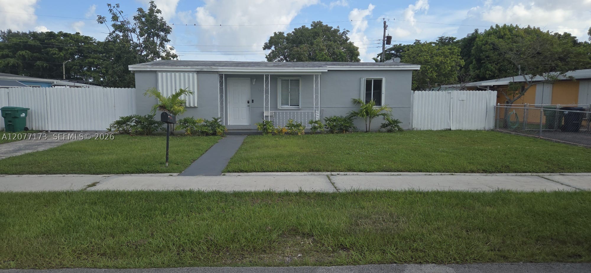 11285 Sw 43rd St Property Photo 2