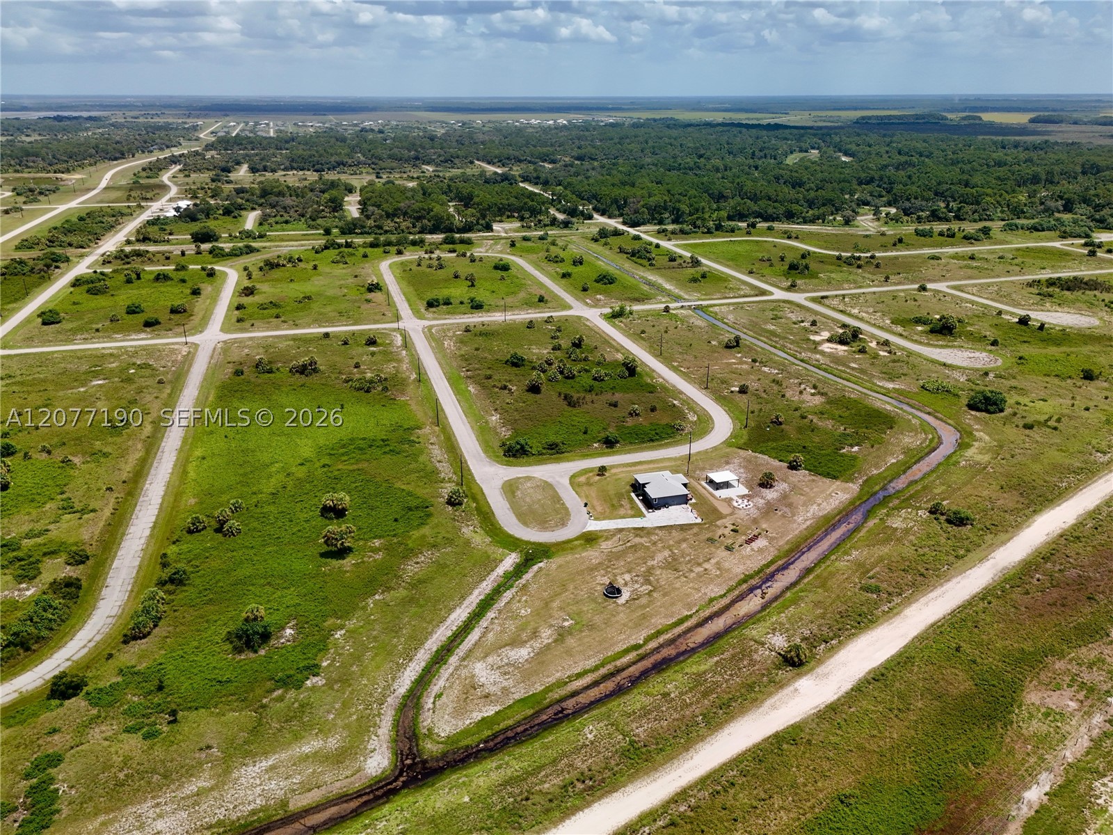 218 Lynbrook Loop Property Photo 5