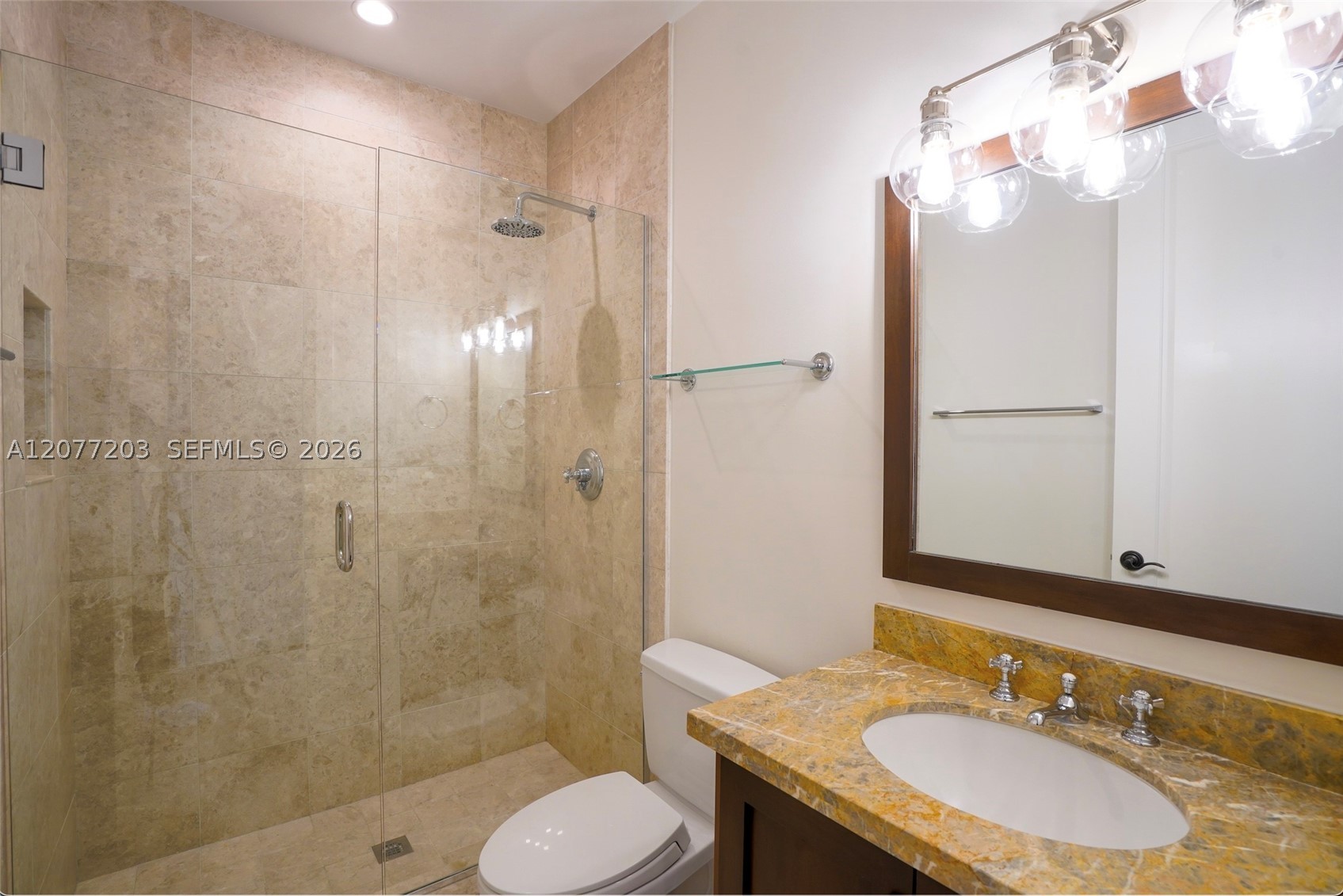 530 Valencia Ave 3 Property Photo 41