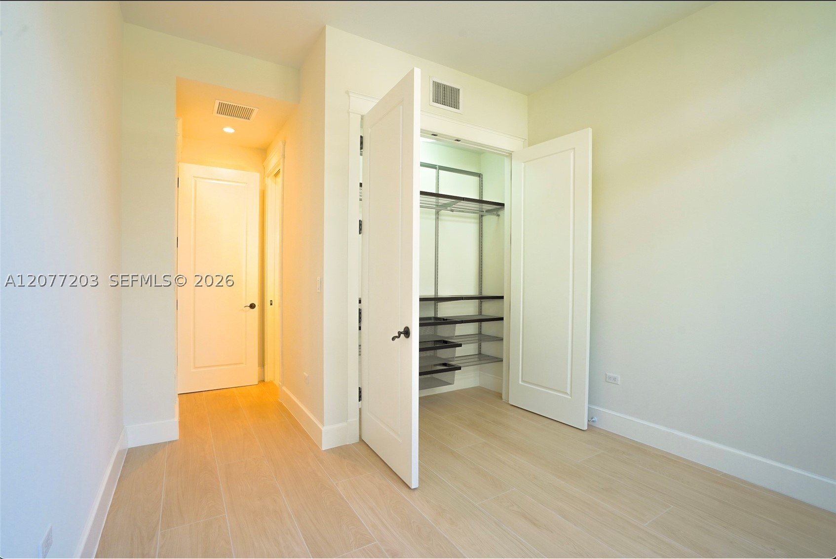 530 Valencia Ave 3 Property Photo 42