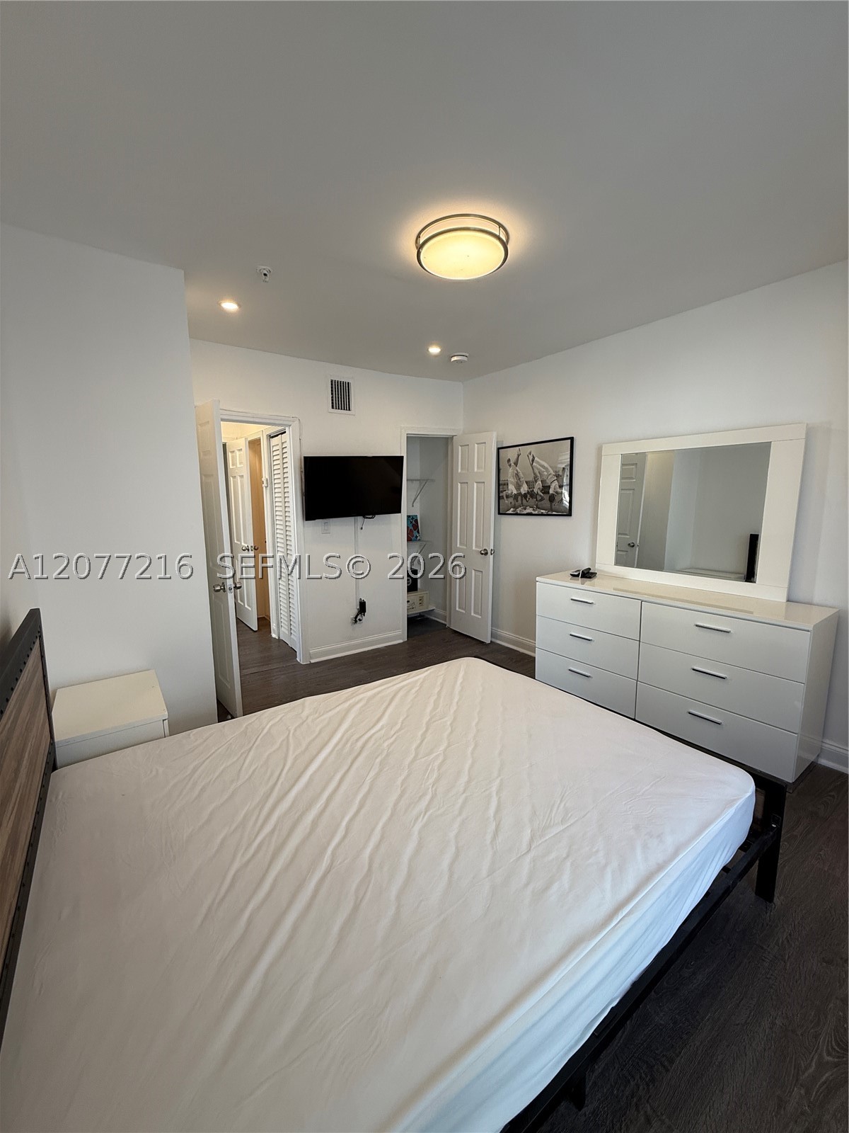 1538 Jefferson Ave 6 Property Photo 6