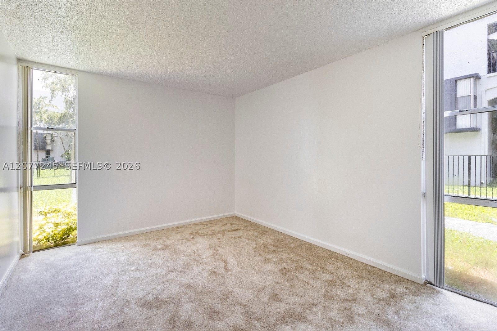 2940 Forest Hills Blvd C3l Property Photo 20