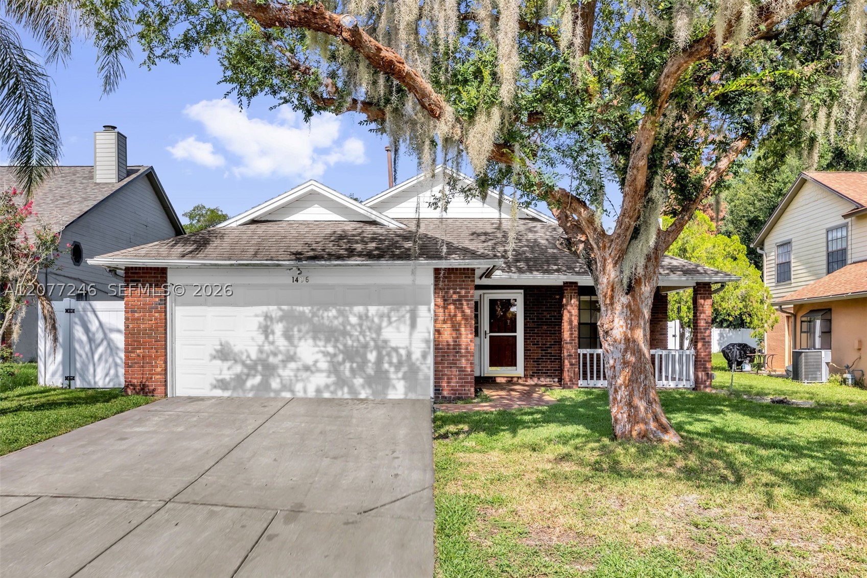 1486 Hyde Park Dr Property Photo 1