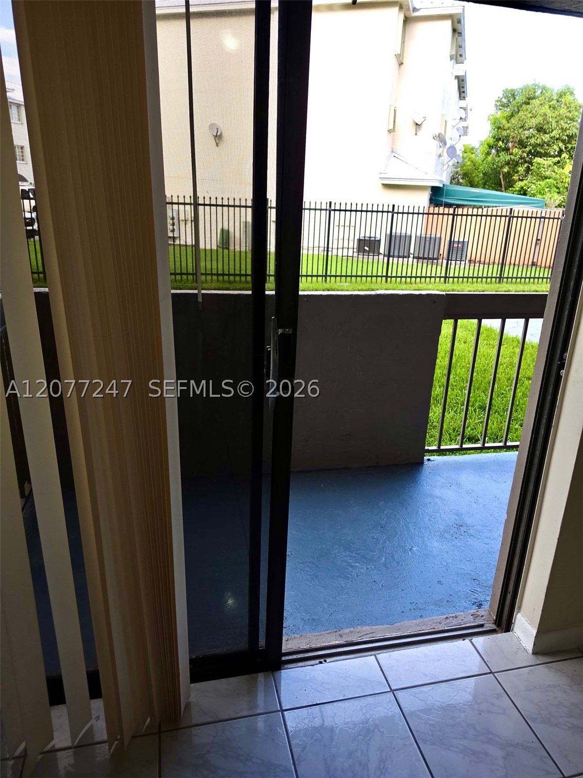 1121 Sw 122nd Ave 107-2 Property Photo 39