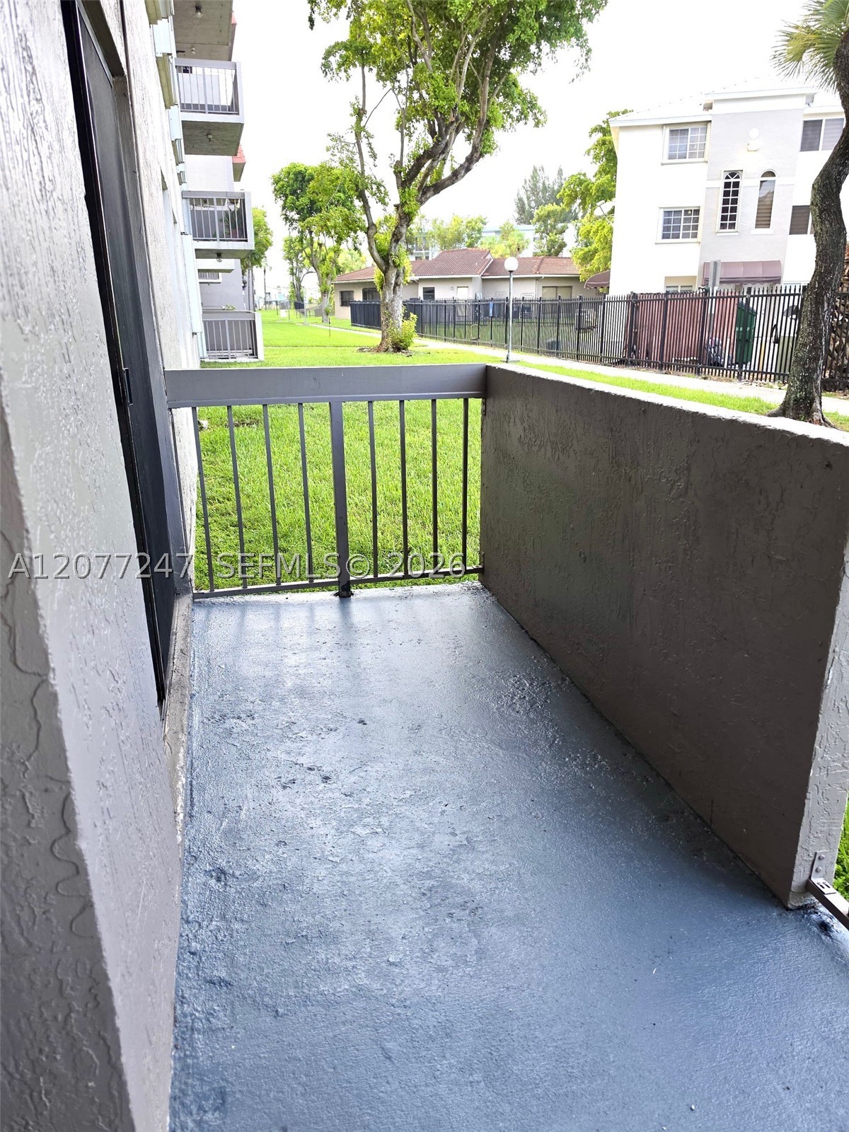1121 Sw 122nd Ave 107-2 Property Photo 40
