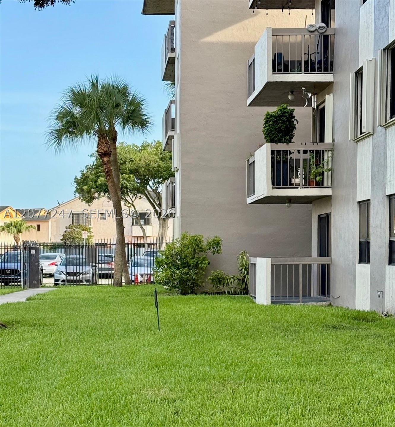 1121 Sw 122nd Ave 107-2 Property Photo 44