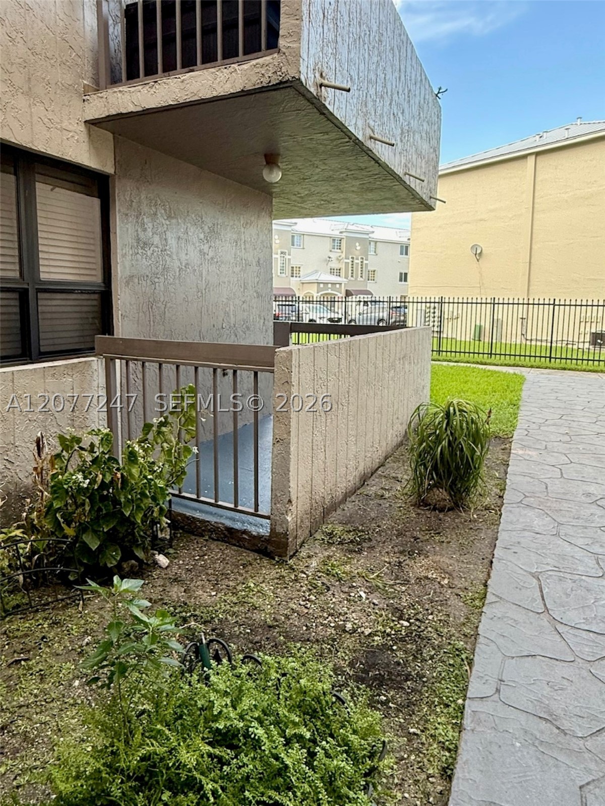 1121 Sw 122nd Ave 107-2 Property Photo 45
