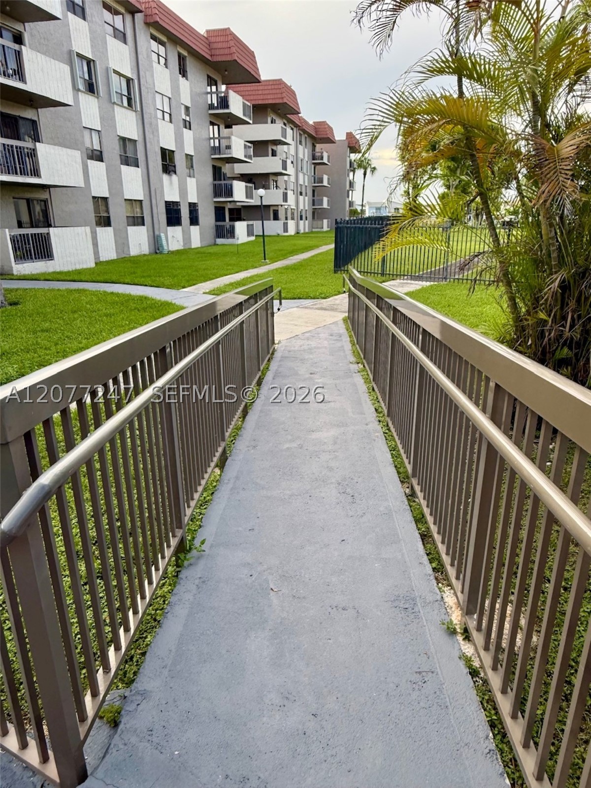 1121 Sw 122nd Ave 107-2 Property Photo 51