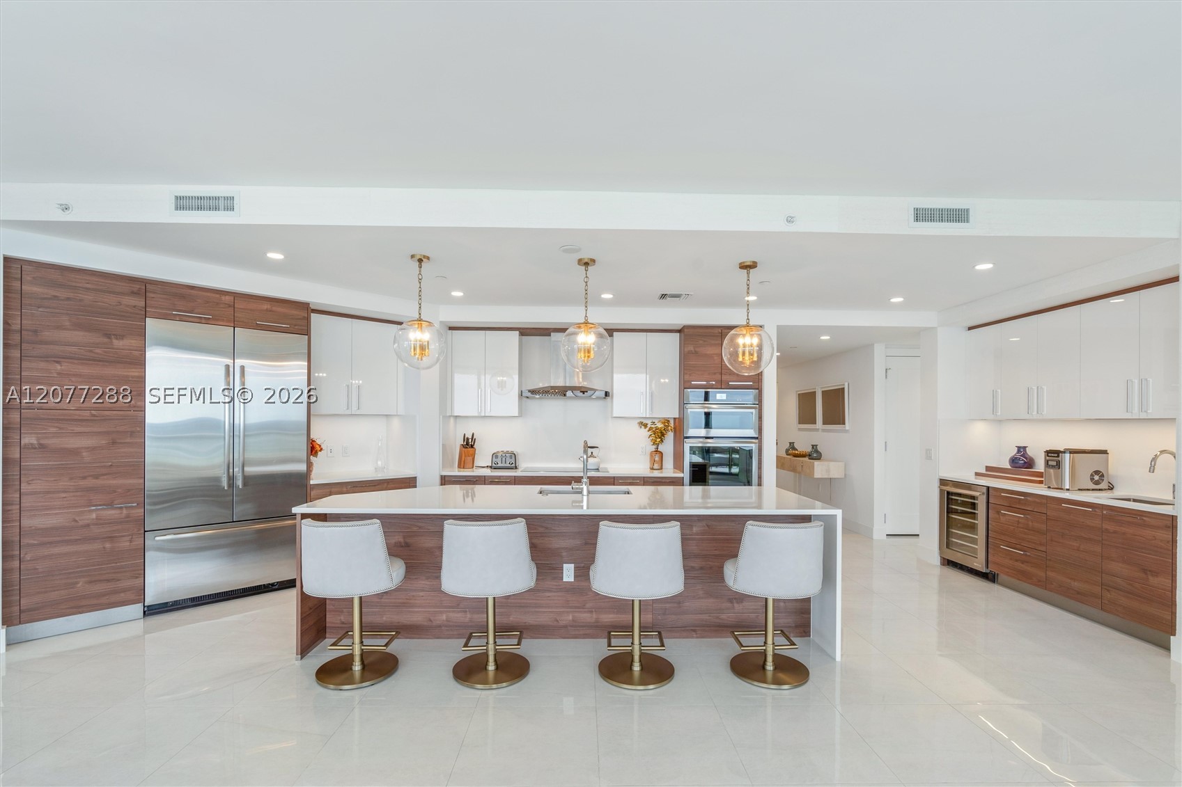 100 E Las Olas Blvd 4203 Property Photo 2