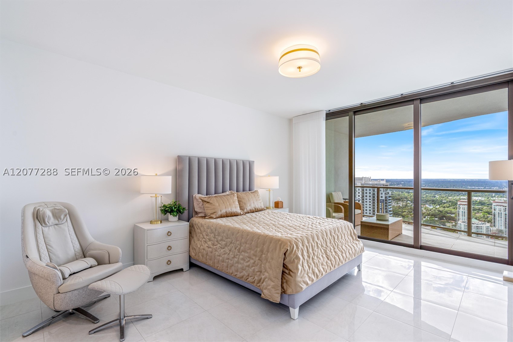 100 E Las Olas Blvd 4203 Property Photo 18