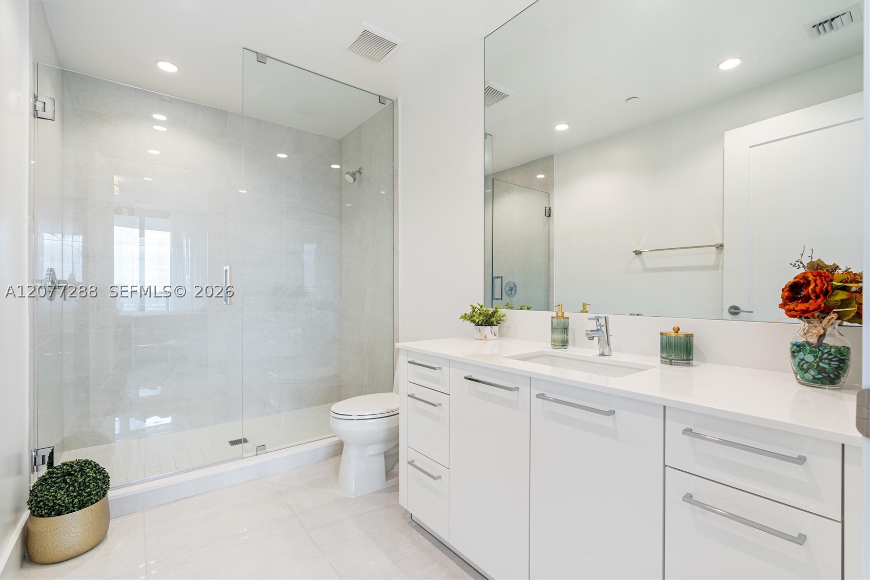 100 E Las Olas Blvd 4203 Property Photo 19