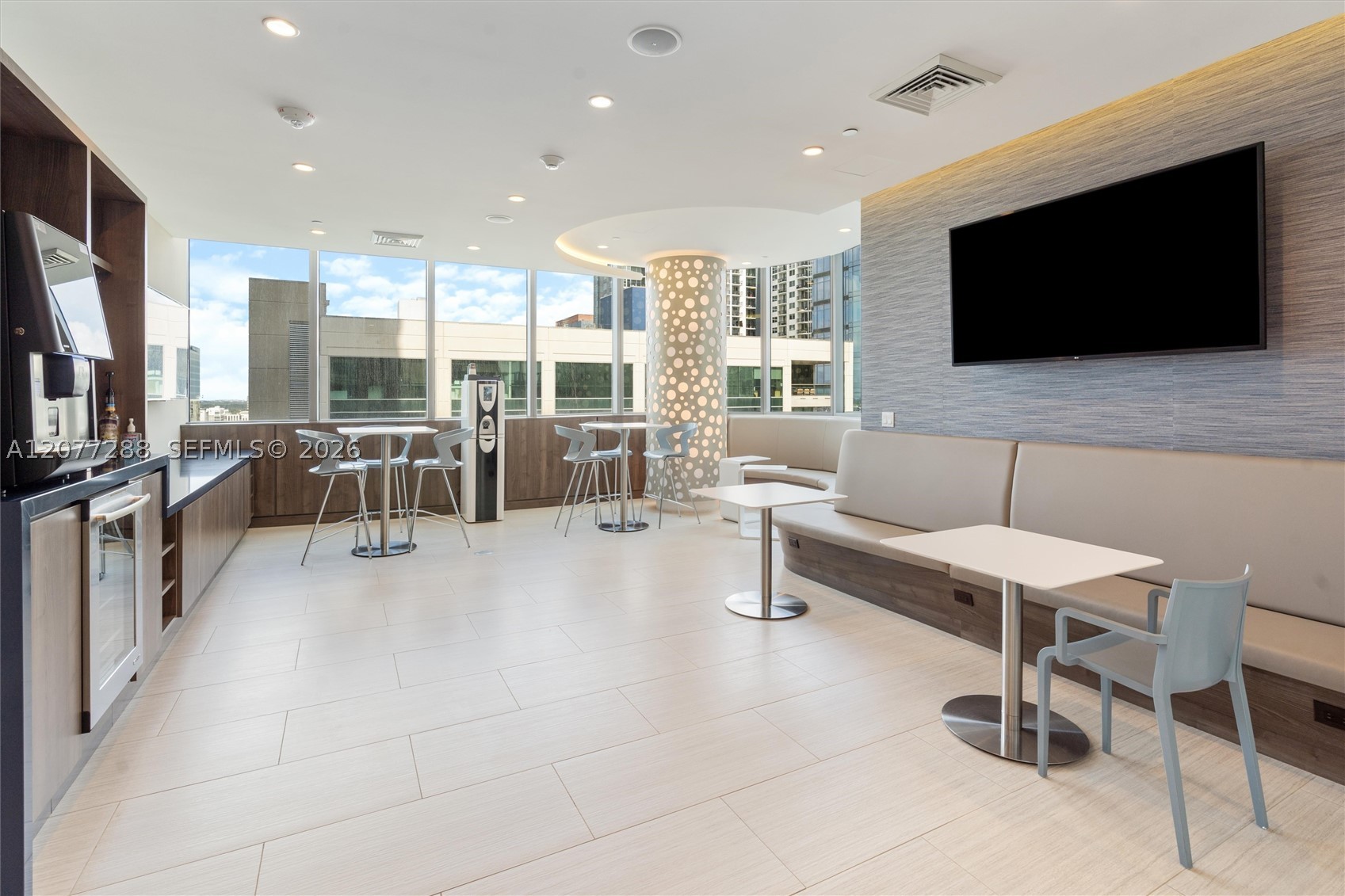 100 E Las Olas Blvd 4203 Property Photo 38