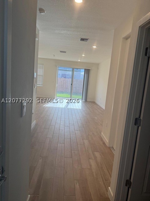 142 Ne 14th Ter Property Photo 4