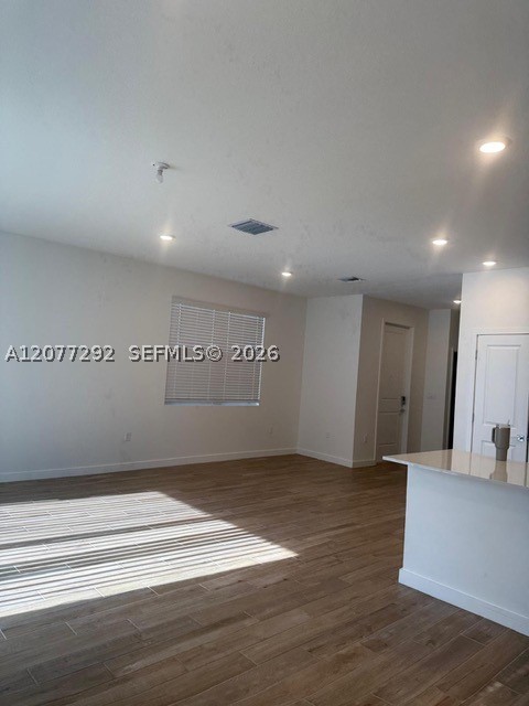 142 Ne 14th Ter Property Photo 6