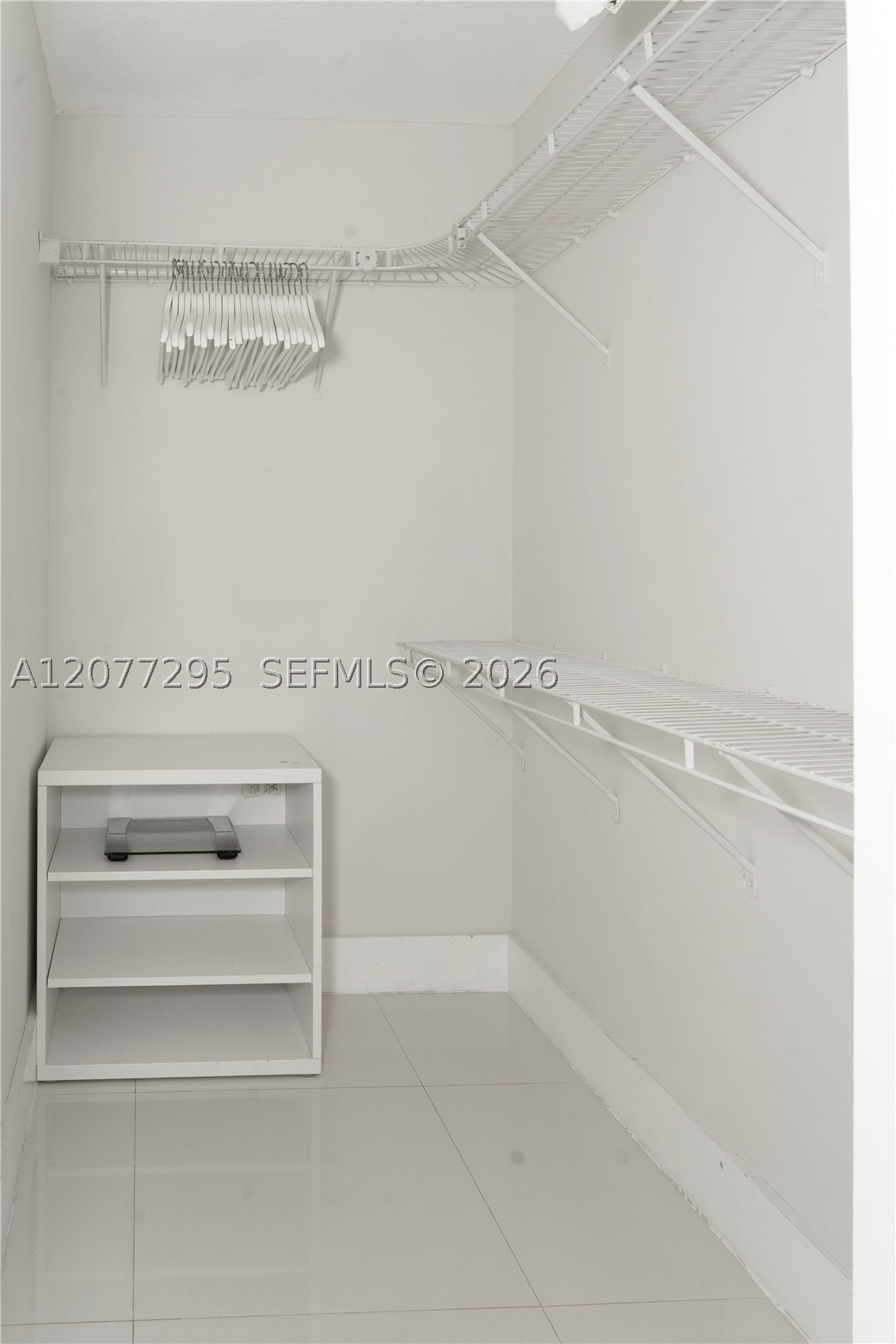 17050 N Bay Rd 406 Property Photo 26