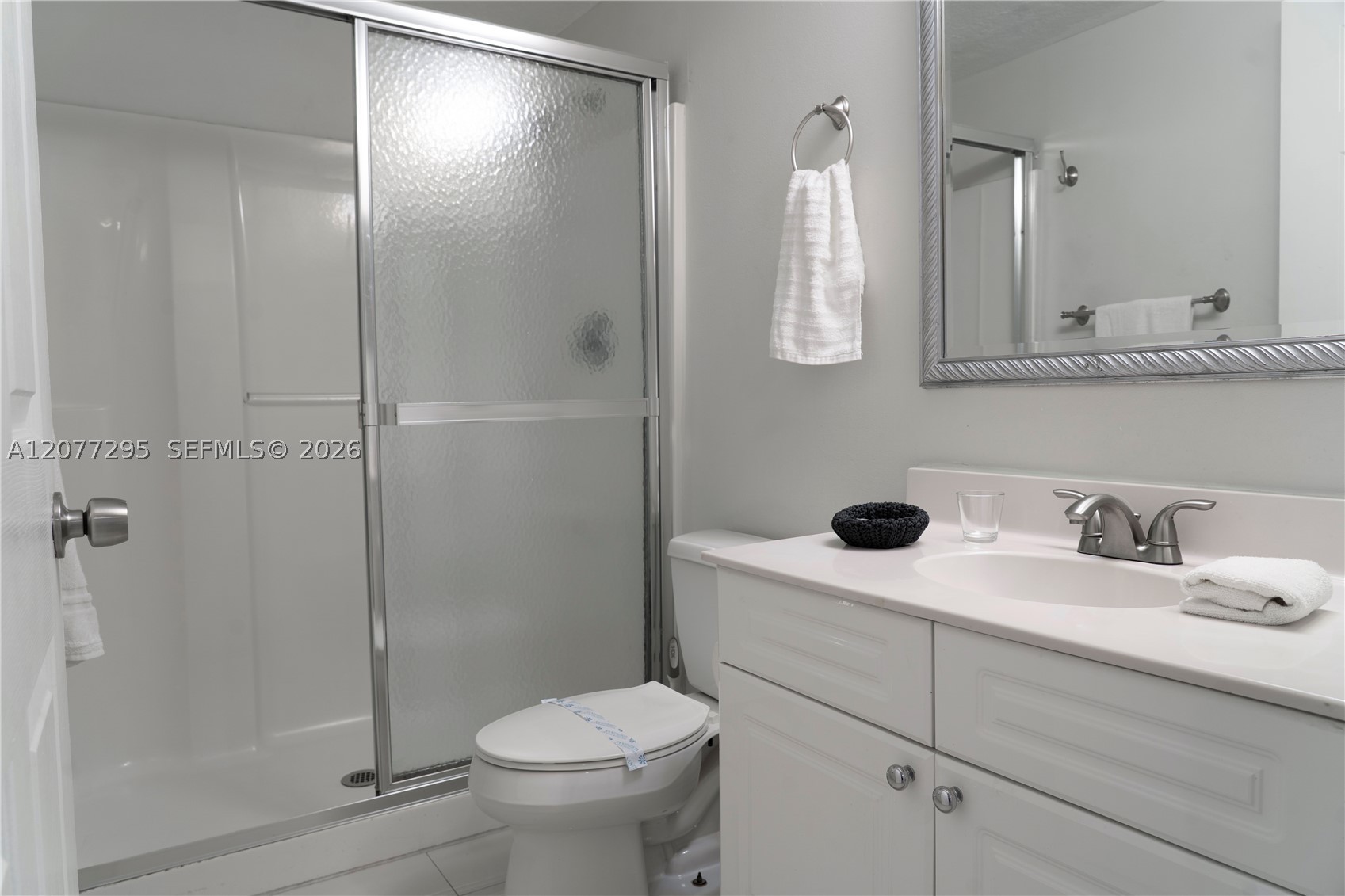 17050 N Bay Rd 406 Property Photo 32