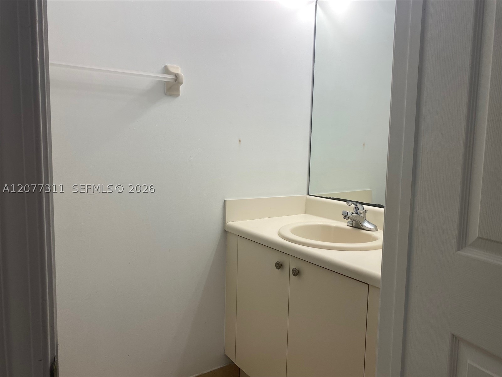 4218 Vineyard Cir 4218 Property Photo 3