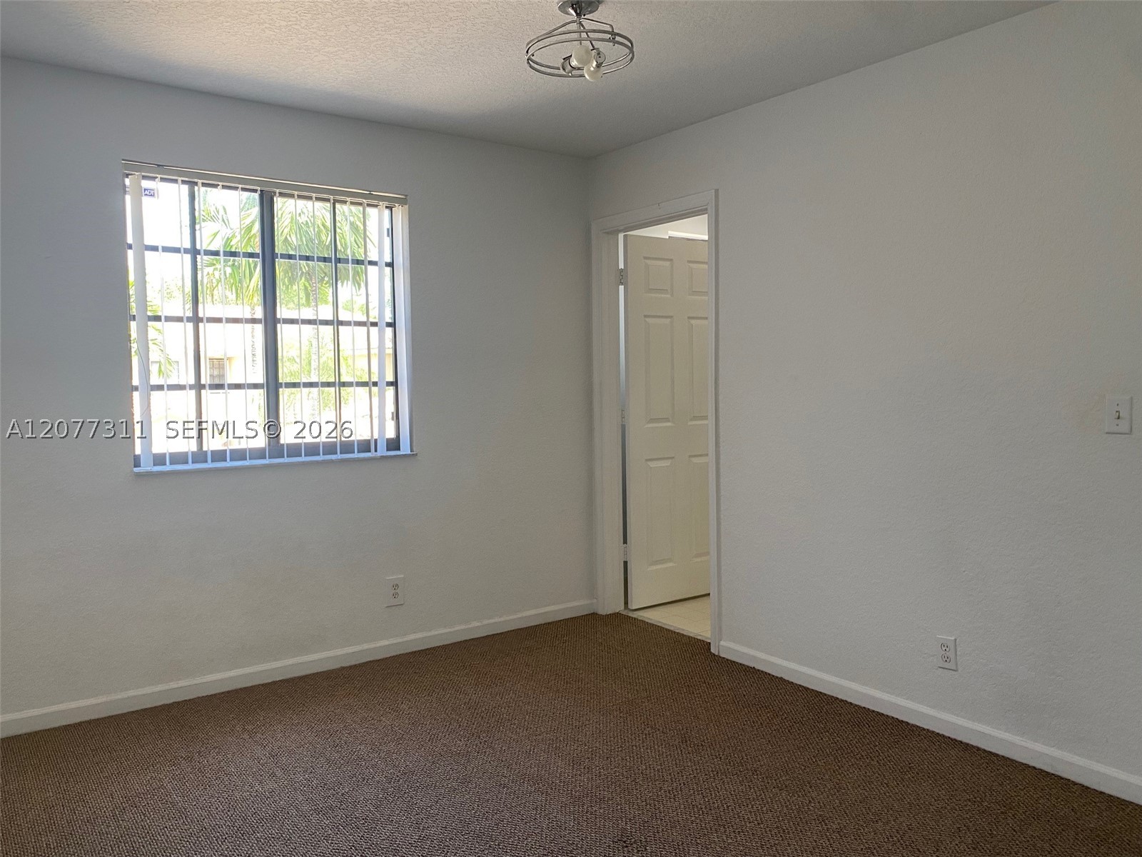4218 Vineyard Cir 4218 Property Photo 6