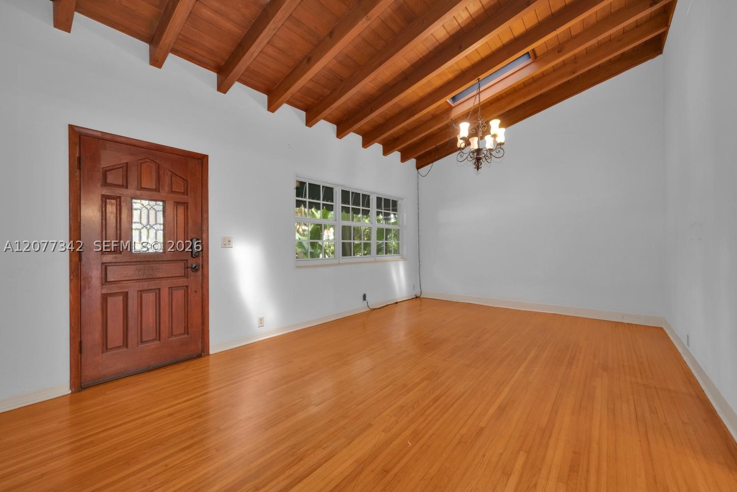 5111 Maggiore St Property Photo 6