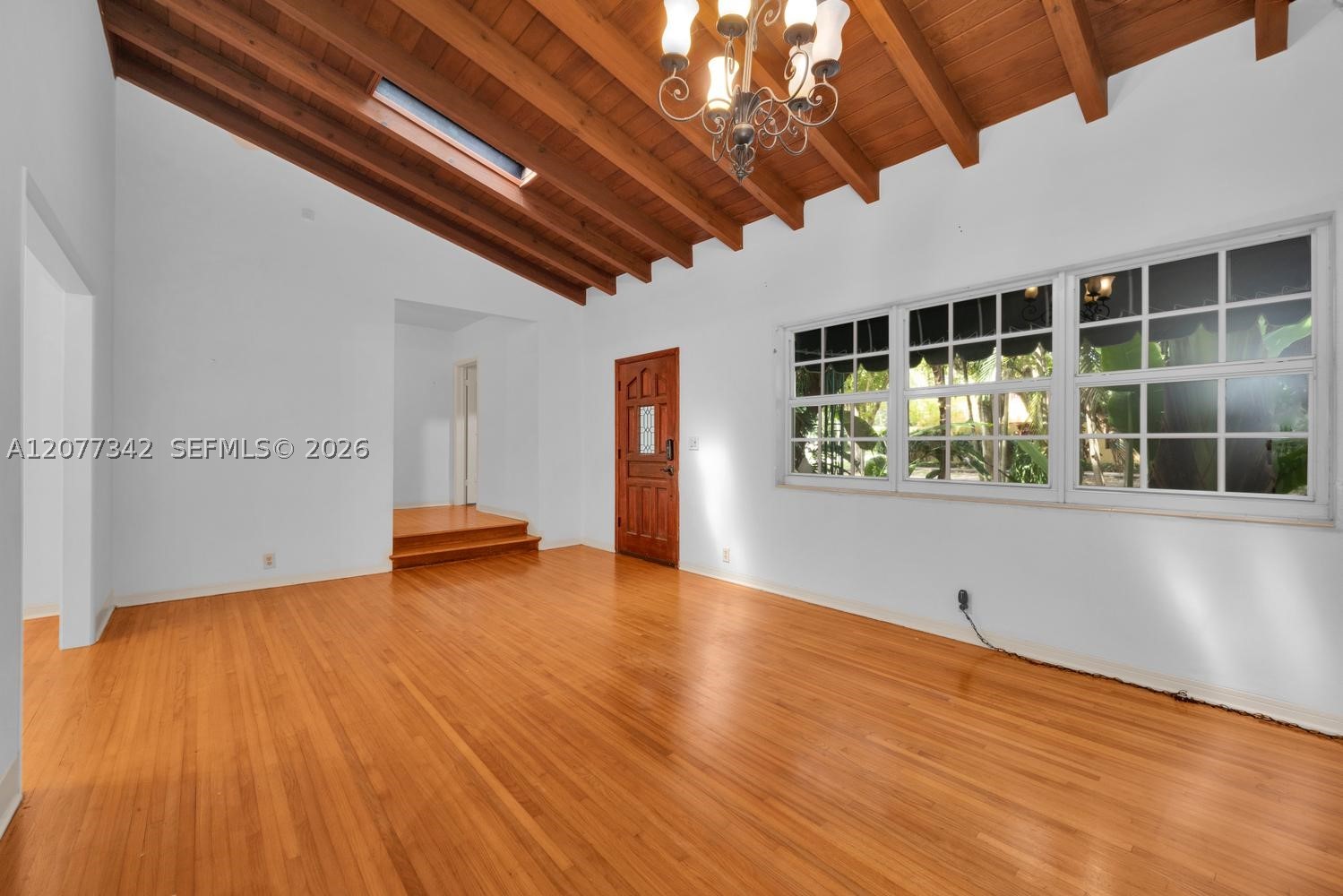 5111 Maggiore St Property Photo 7
