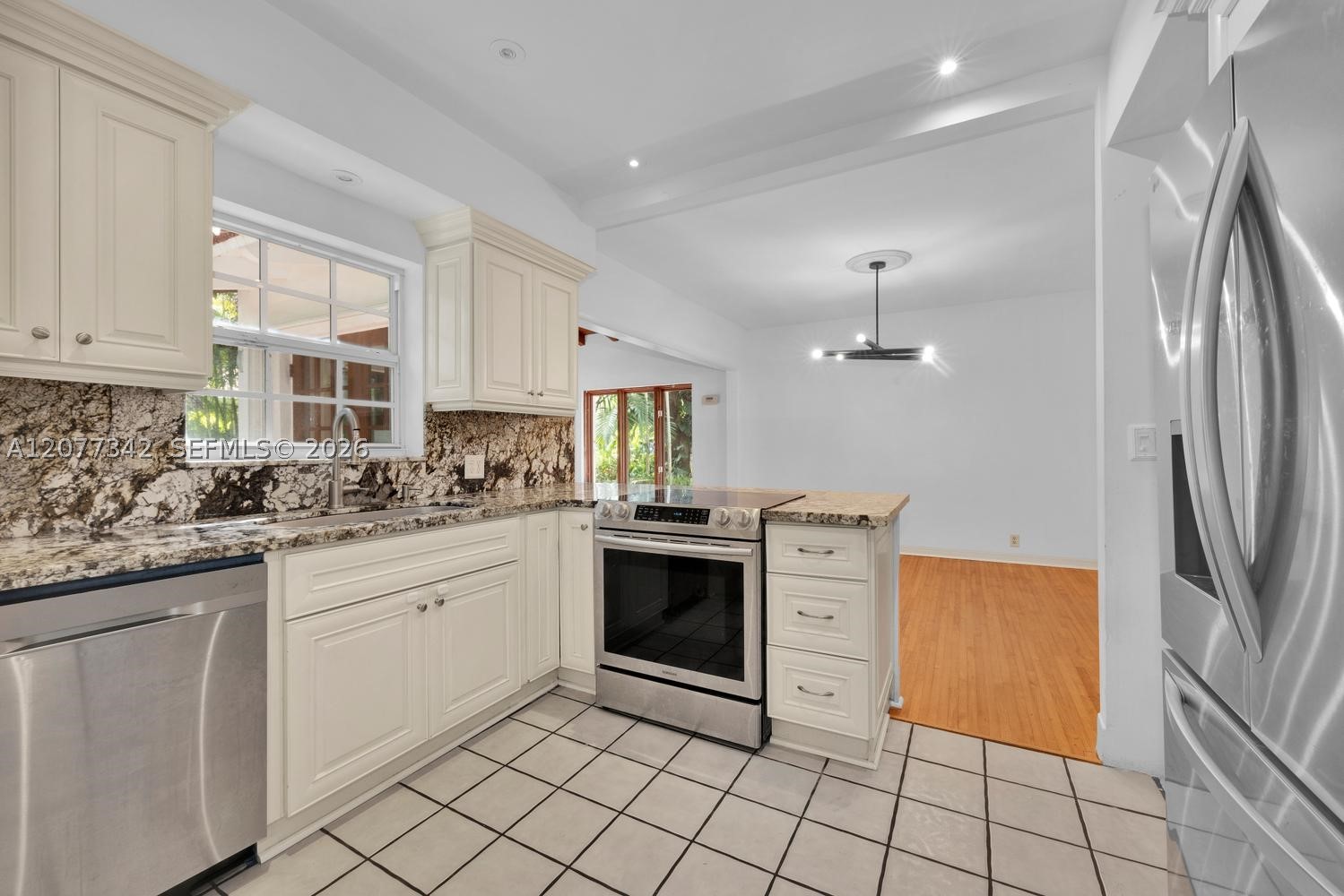 5111 Maggiore St Property Photo 15