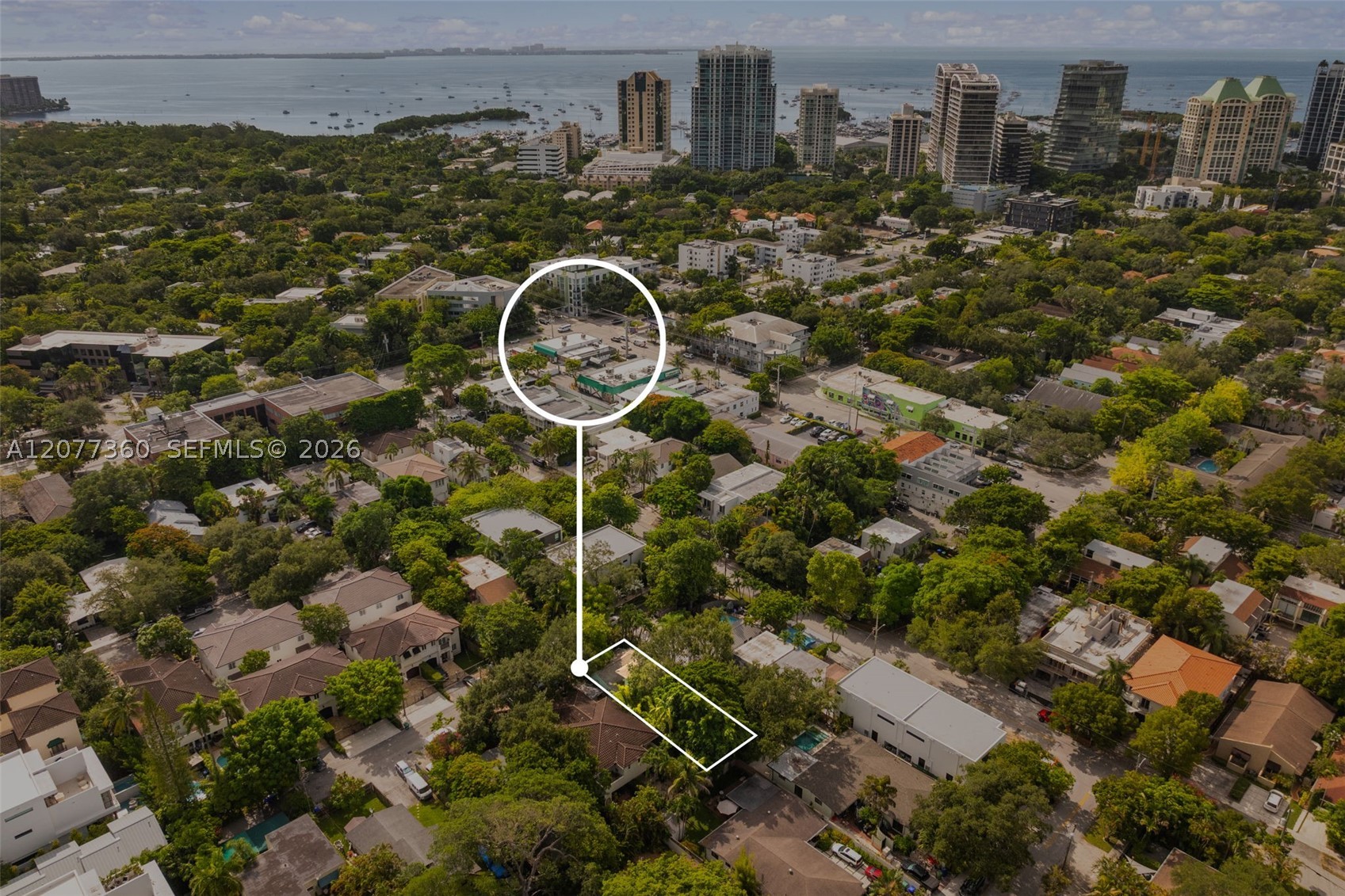 2952 Louise St Property Photo 11