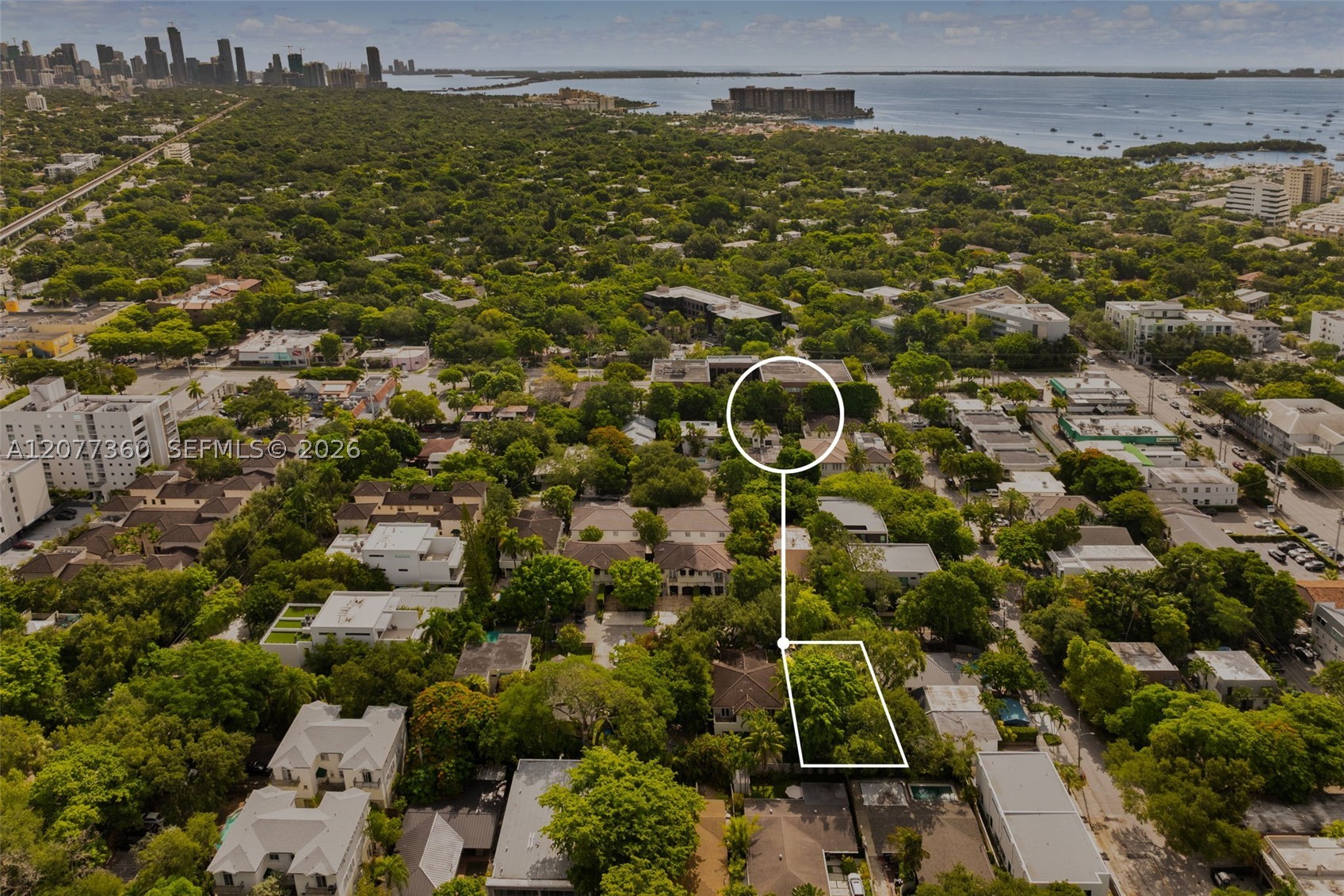 2952 Louise St Property Photo 12