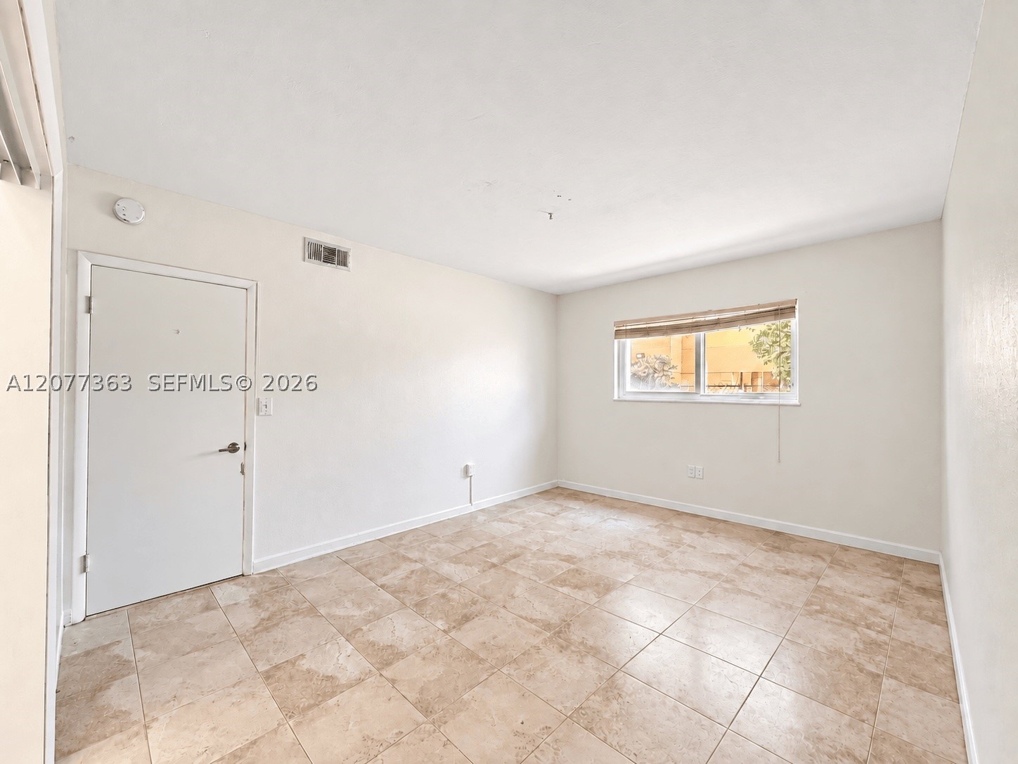 2430 Ne 135th St 103 Property Photo 10