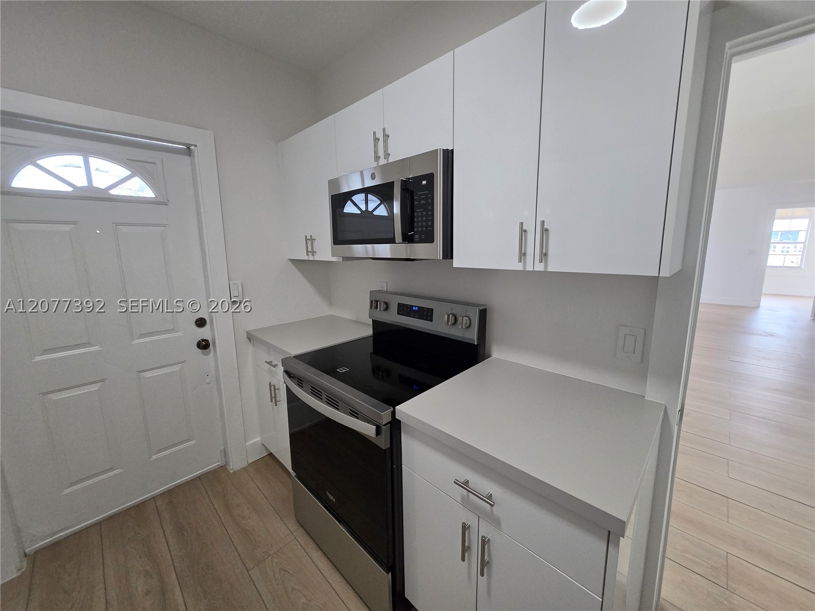 2326 Sw 9th St 1 Property Photo 4