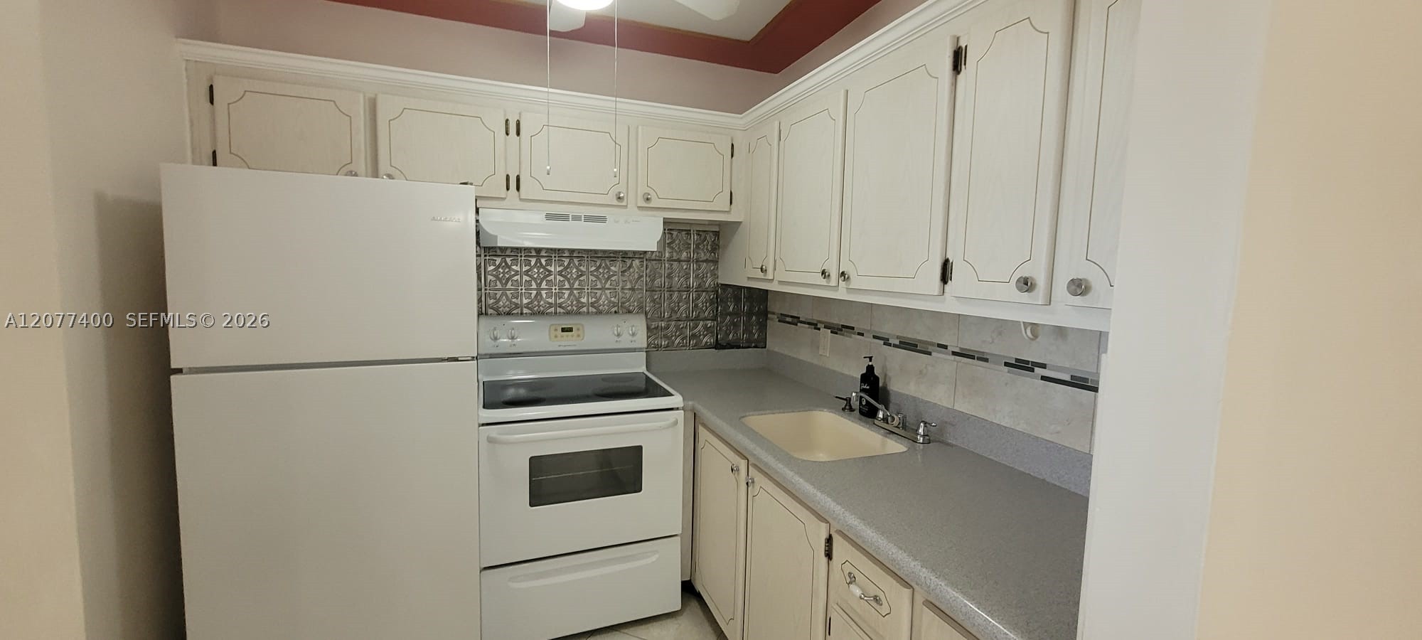 190 Salisbury H 190 Property Photo 10