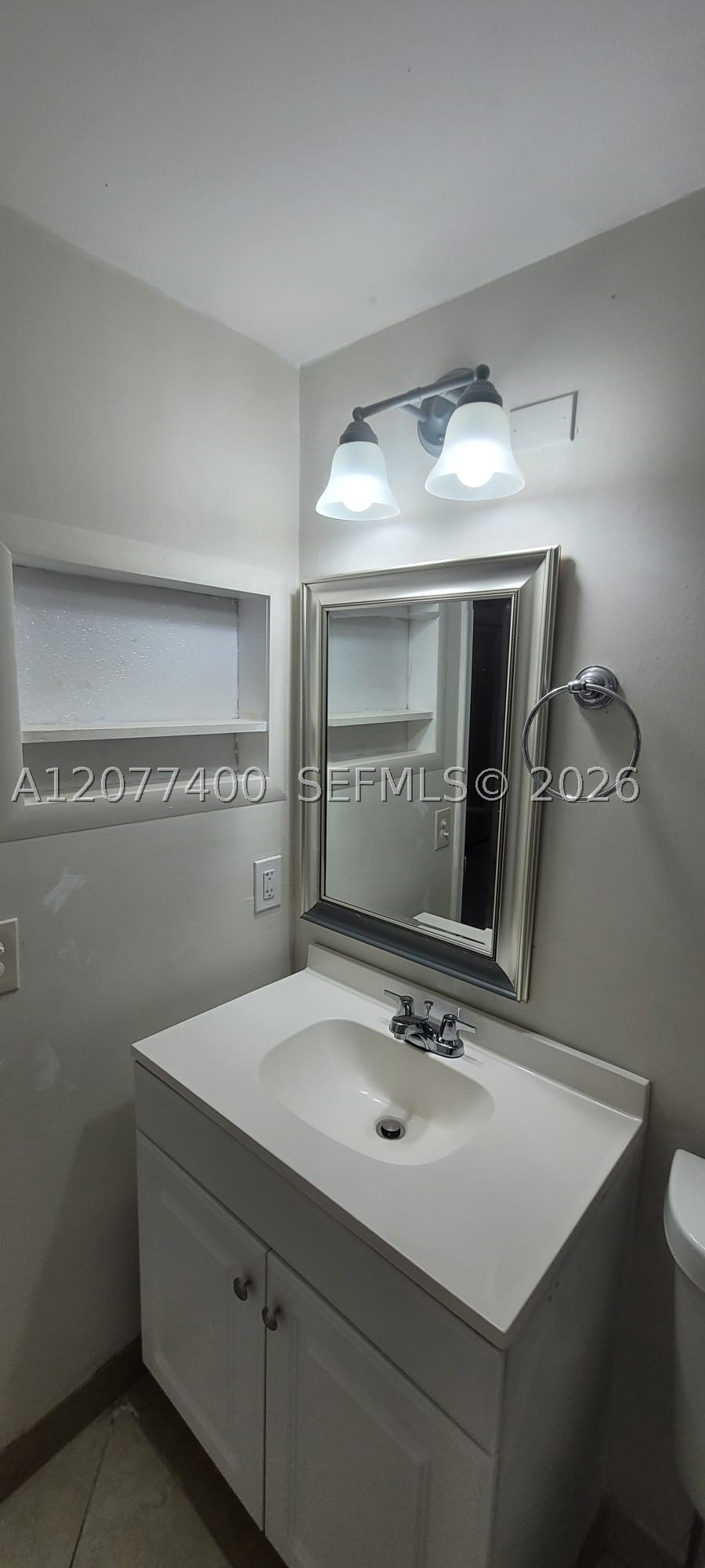 190 Salisbury H 190 Property Photo 12