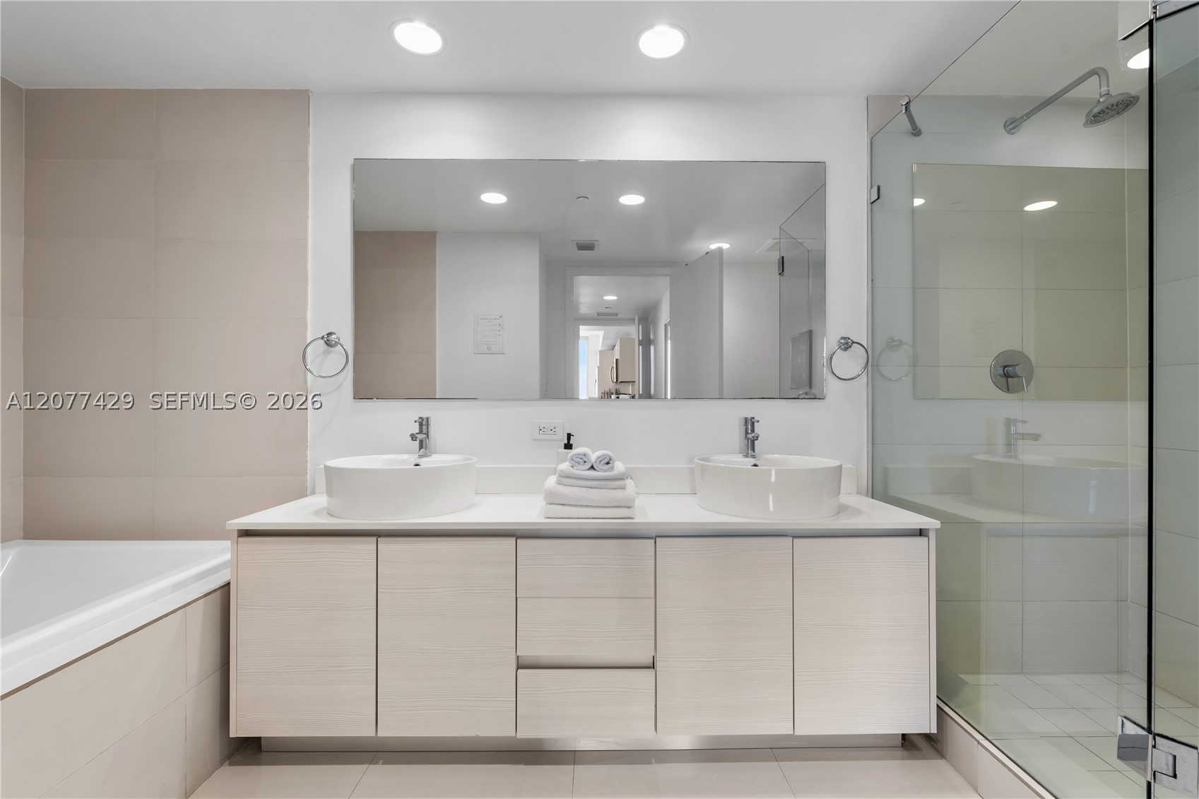 2600 E Hallandale Beach Blvd T2802 Property Photo 15